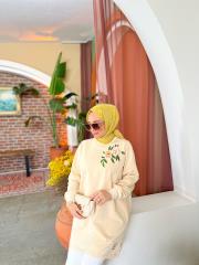 ekru nakış yaka mk sweatshırt