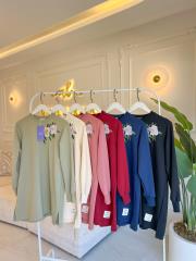 siyah nakış yaka mk sweatshırt